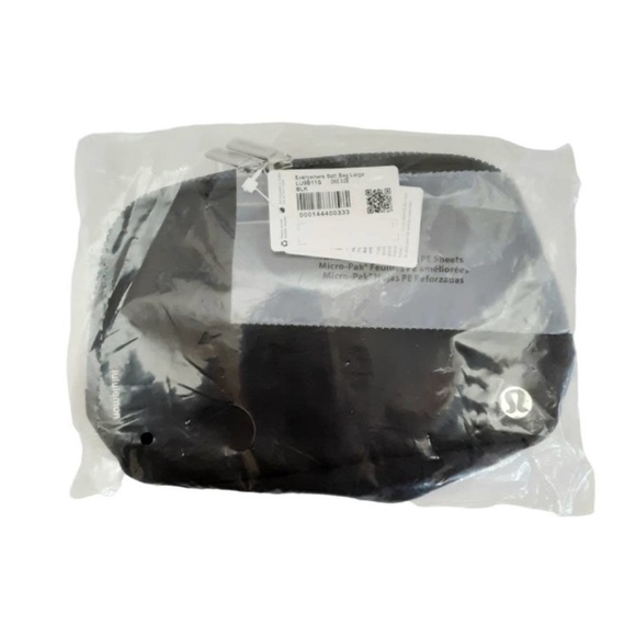 Black Lululemon Fanny Pack Everywhere Belt Bag 1L - Picture 2 of 2